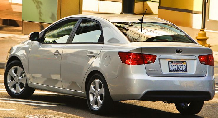کیا سراتو بخریم یا کیا اپتیما 5 Kia Forte
