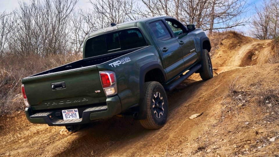 تویوتا تاکوما با پکیج TRD Lift 2 تویوتا تاکوما با پکیج TRD Lift